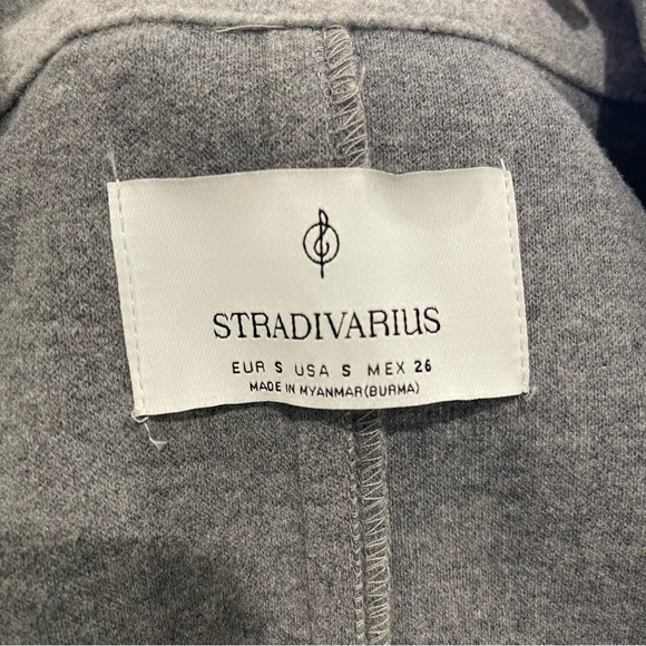 Stradivarius Grey Coat - Picture 2 of 6
